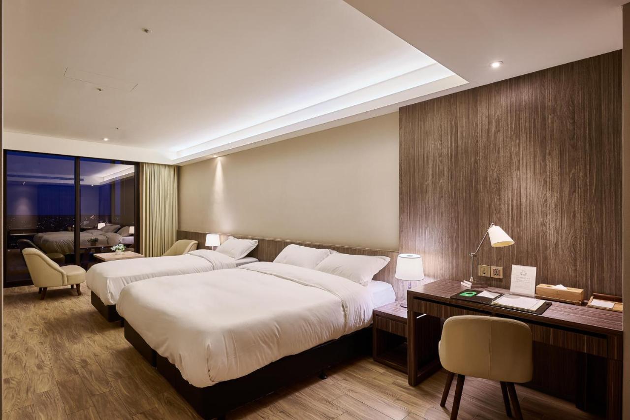 Cuncyue Hot Spring Resort Luodong Extérieur photo Deluxe Room
