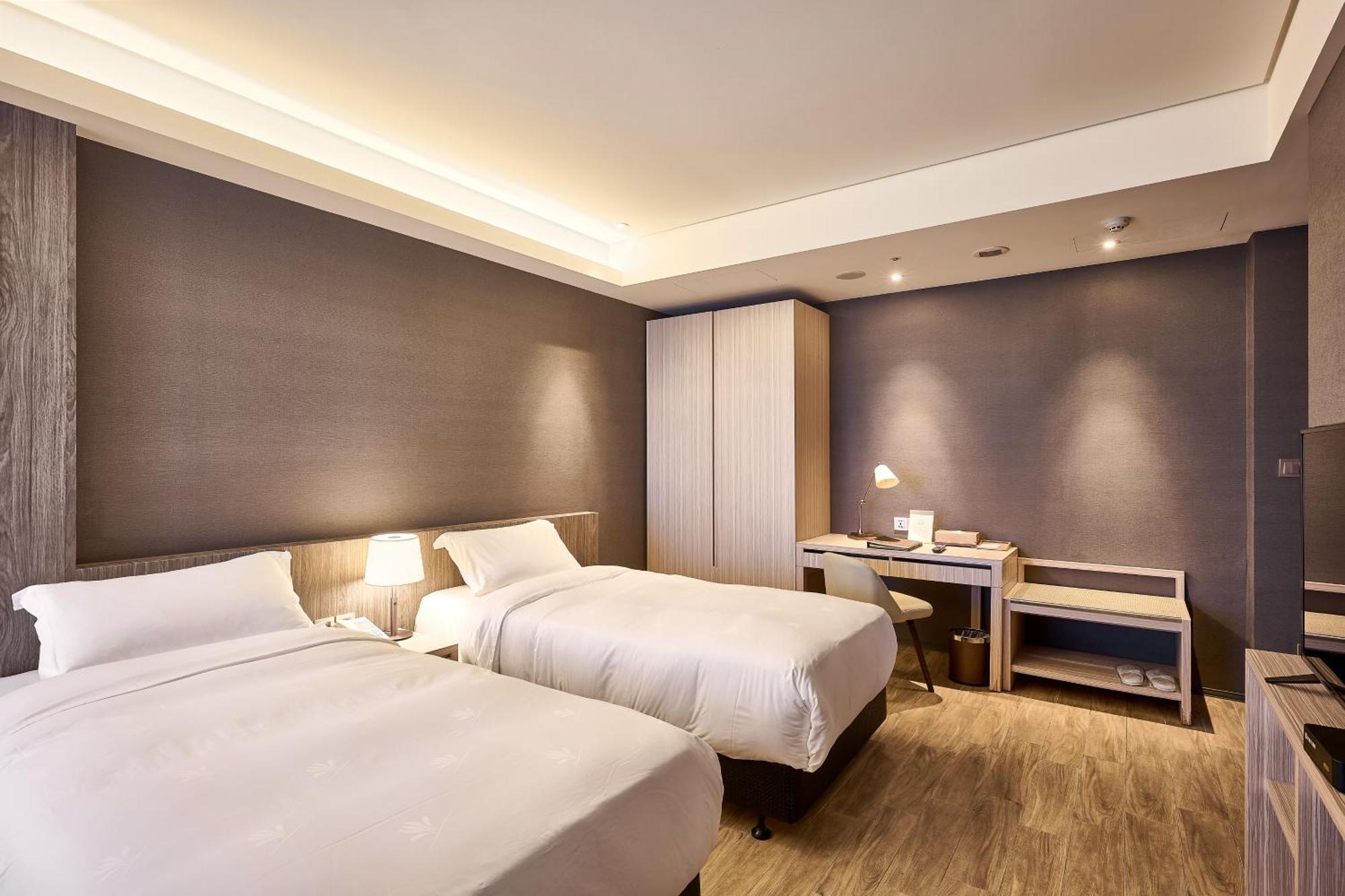 Cuncyue Hot Spring Resort Luodong Chambre photo Deluxe Room